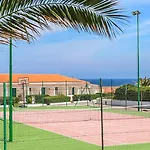 La Noire Apartmanhotel 4*