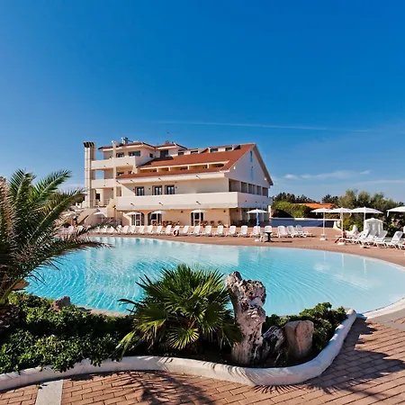 La Noire Aparthotel 4*