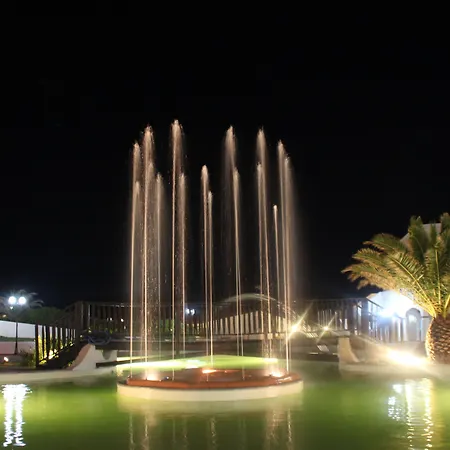 La Noire Aparthotel 4*