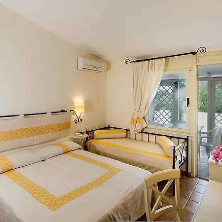 La Noire Apartahotel 4*