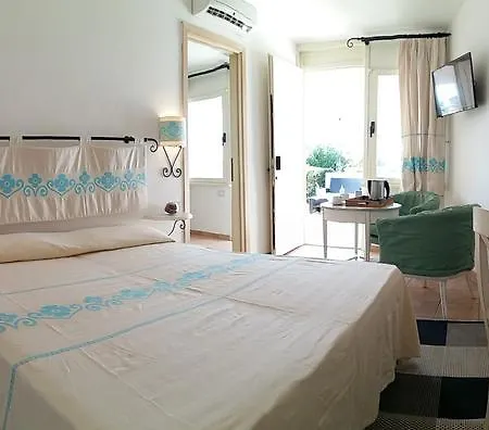 La Noire Apartahotel