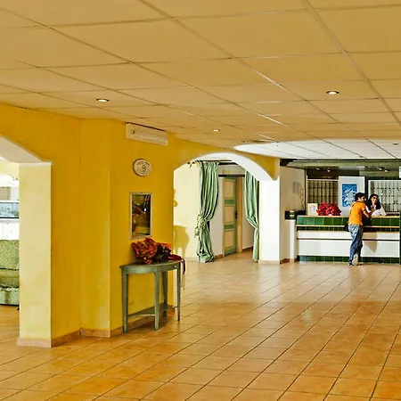 Apartahotel La Noire 4*